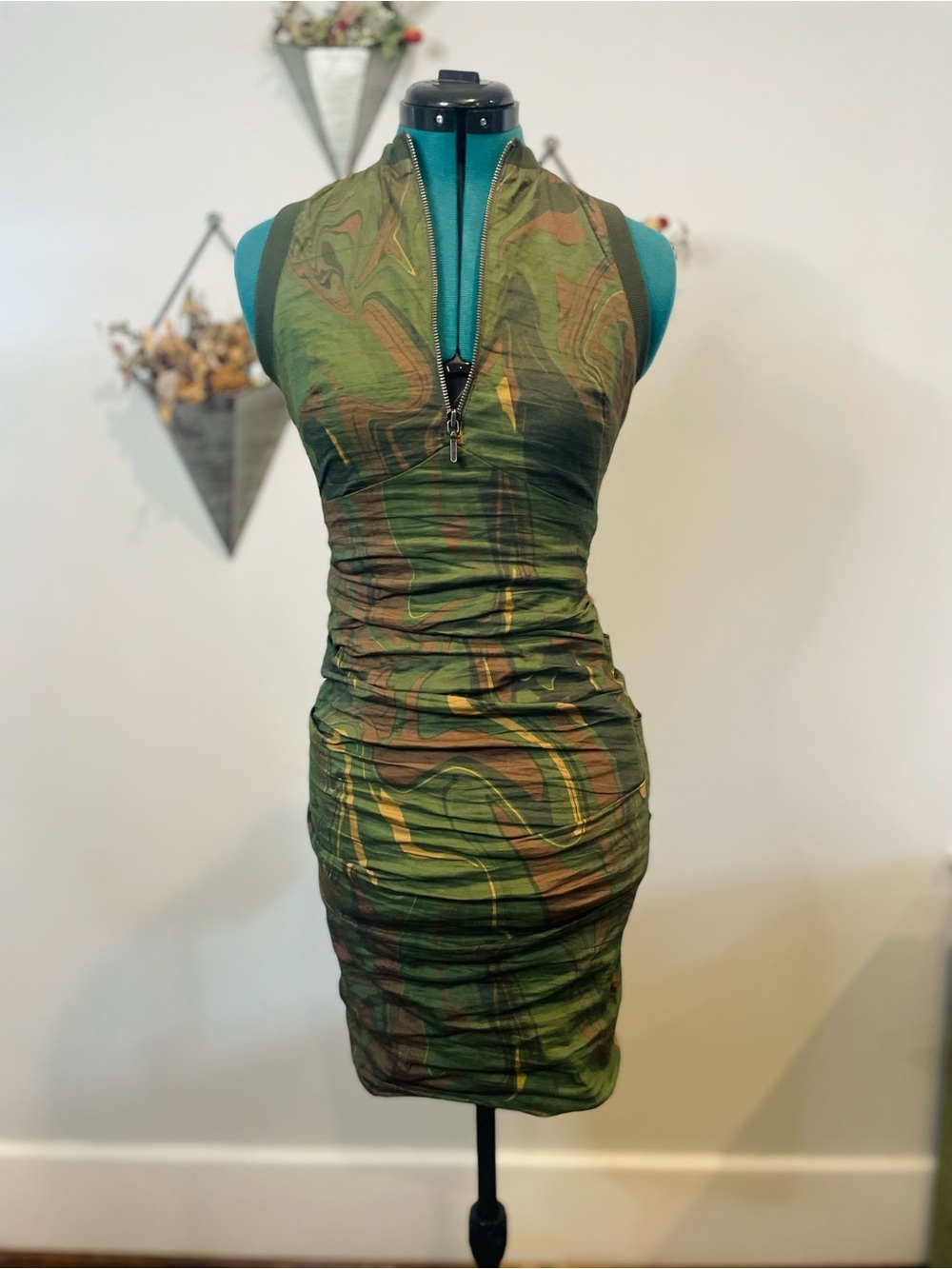 Nicole Miller Green Marble-Print Sleeveless Zip Mini Dress